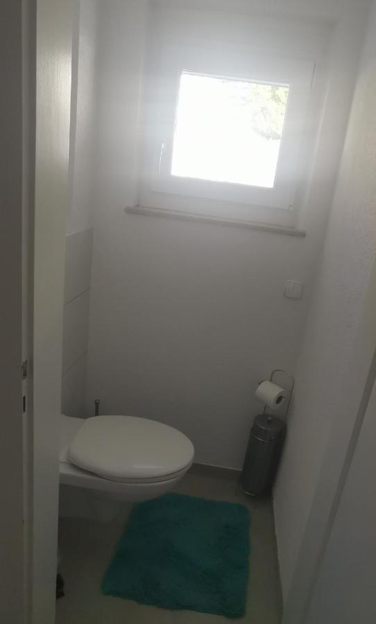 Privates Zimmer In Ruhiger Lage Heidenheim-Steinheim Am Albuch Kültér fotó